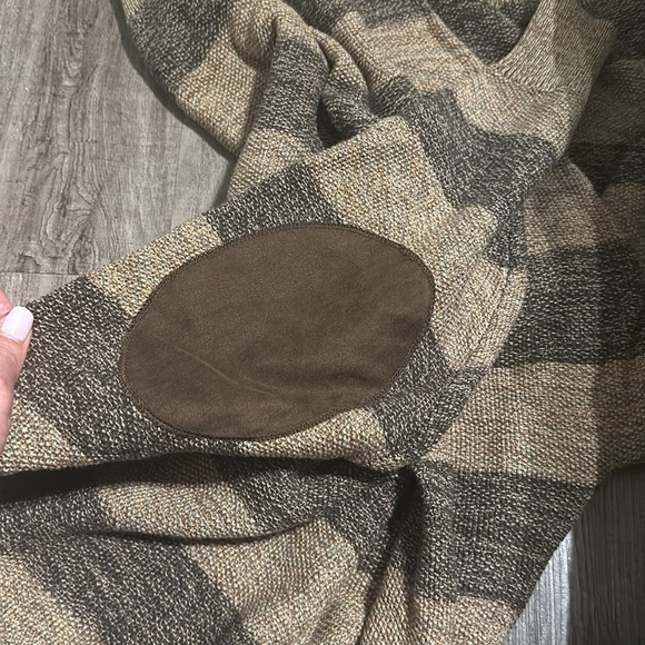 Chaps

Striped Buttoned Mockneck Sweater - Picture 4 of 4